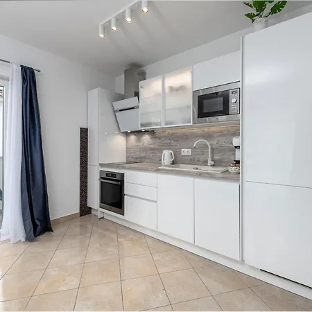 Moskar Apartment *